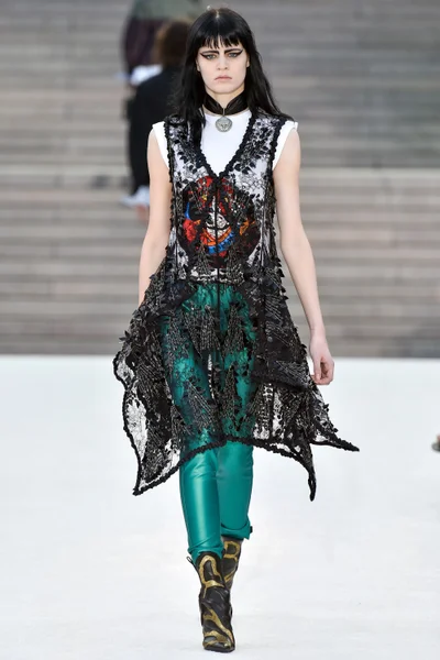 Look 52